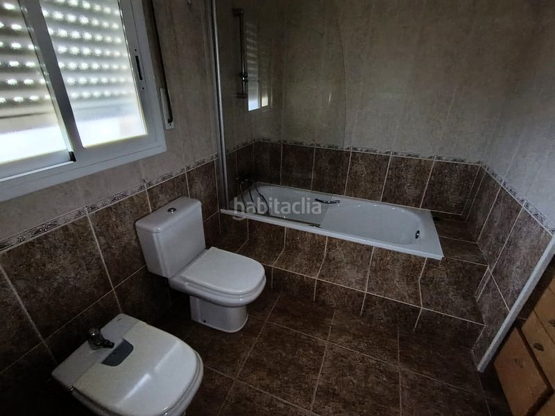 Foto a60b41e5-08f0-416f-9048-50857d659915. Casa adossada a Linyola