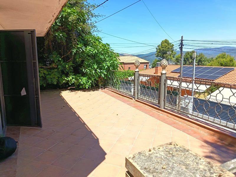 Foto 93d7d86c-d548-4dfd-8cdd-3c870e61d1f1. Casa amb aparcament a Can Palet de Vista Alegre Terrassa