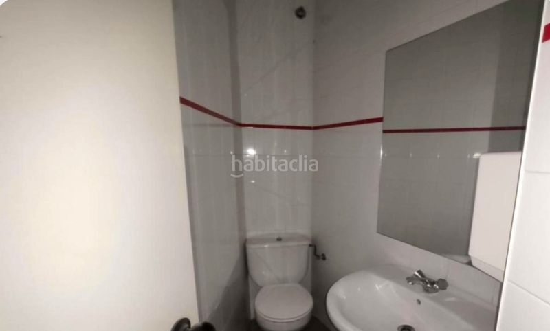 Foto ab5dda43-39cd-46a1-806a-4d95d2c1a4e3. Local comercial a Balàfia Lleida