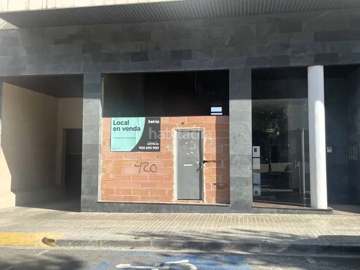 Foto d945506f-6161-44bb-8460-1a170252c759. Local comercial a Rosselló