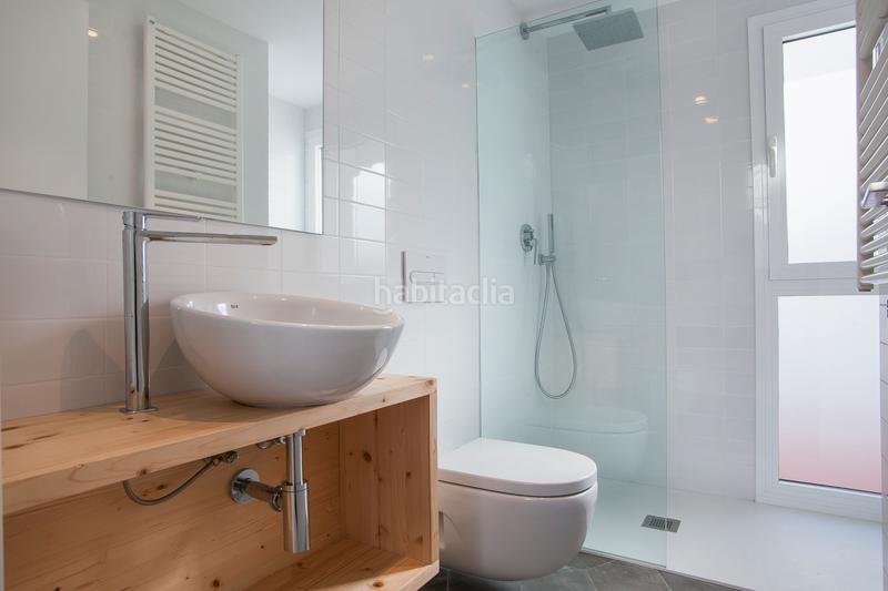 Foto 1b601aad-d040-49e6-bbb1-87c00e04c126. Edificio in Provençals del Poblenou Barcelona