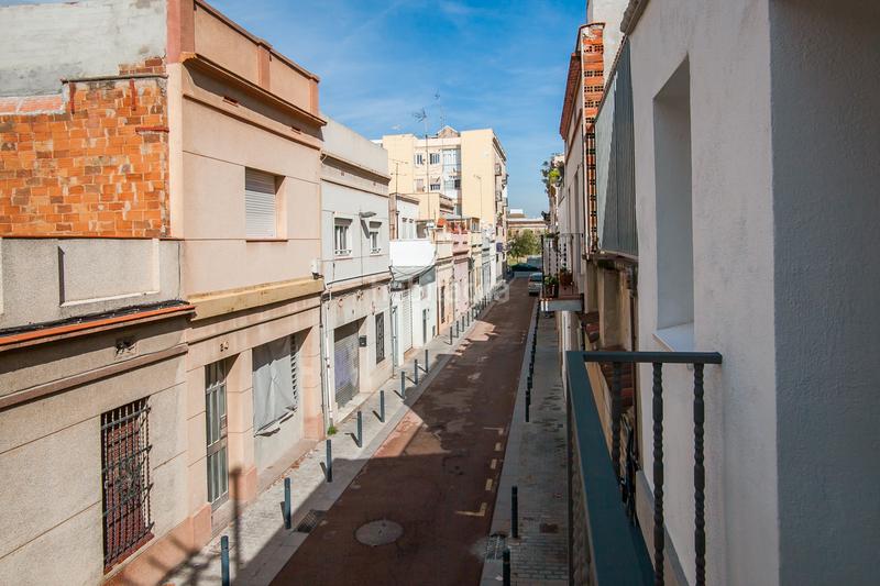 Foto 4c9b102e-2506-44cc-961e-4278b032f8e2. Edificio in Provençals del Poblenou Barcelona