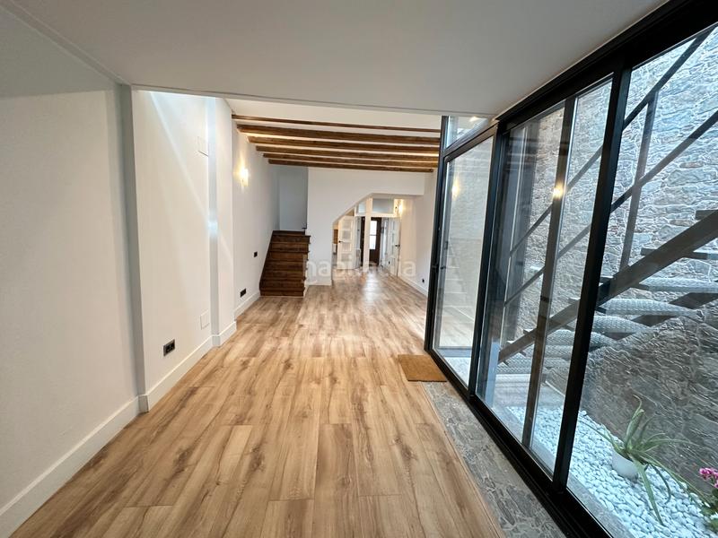 Foto 17c51929-70de-437a-930e-2b713615287d. Dúplex en carrer de sant narcís 5 casa de dos plantas con terraza privada. en Barcelona