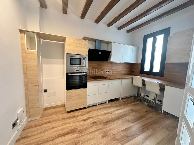 Foto 4d1255f2-c114-4212-af79-8d9c17a19bac. Dúplex en carrer de sant narcís 5 casa de dos plantas con terraza privada. en Barcelona