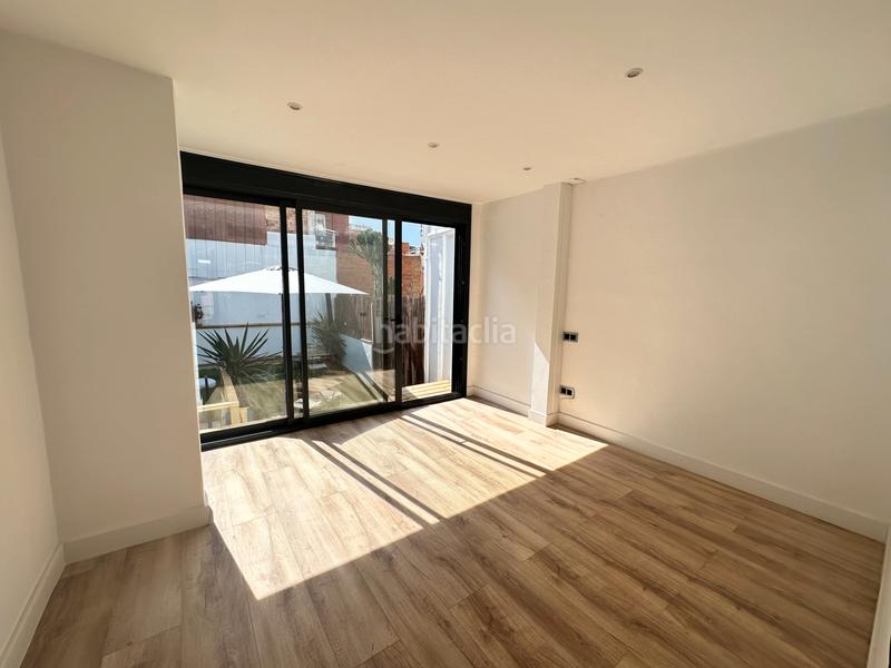 Foto 993540ca-bbc4-4b53-ac3e-8562c7853a42. Dúplex en carrer de sant narcís 5 casa de dos plantas con terraza privada. en Barcelona