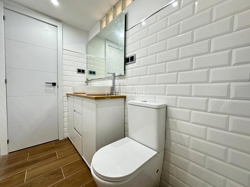 Foto c0ce547c-9a73-4d9f-81a4-2882bdb8a900. Dúplex en carrer de sant narcís 5 casa de dos plantas con terraza privada. en Barcelona