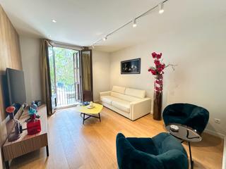 Etagenwohnung in Carrer de la Marina