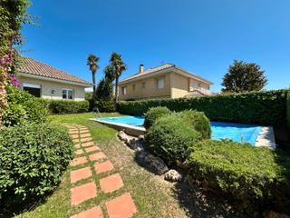 Chalet  Carrer ginebra. Exclusivo chalet en vila fortuny – cambrils, a pasos del castill