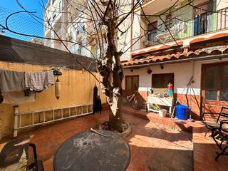 Planta baixa  Carrer de pujades. Terraza privada de 28 m2