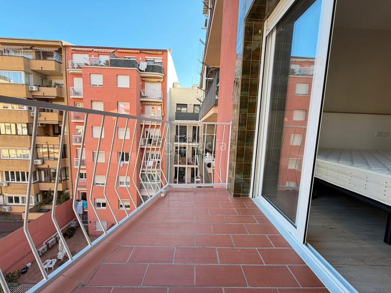 Foto 565ca689-f038-490a-9ca9-cf0906205998. Pis amb calefacció aparcament a La Nova Esquerra de l´Eixample Barcelona