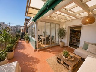 Ático  Carrer de cartagena. Con terraza privada de 38 m2