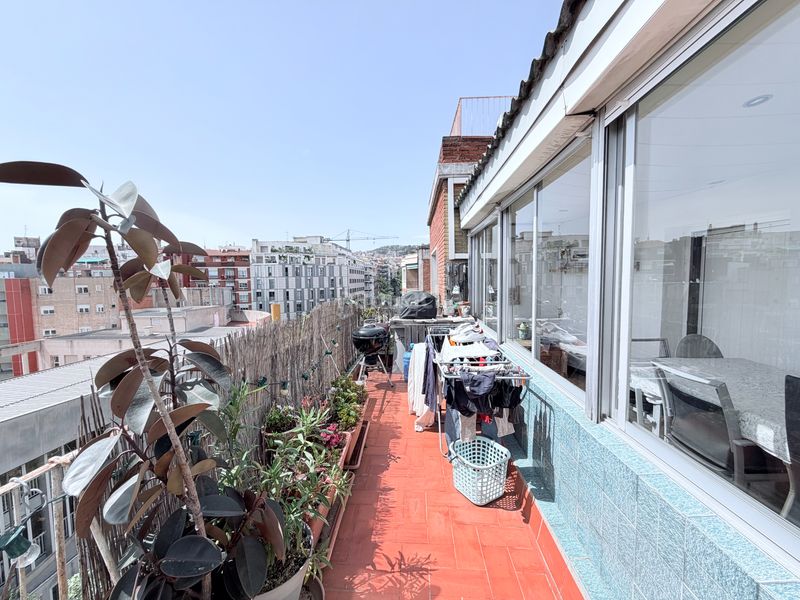 Foto d360cabf-a480-49fa-bdc5-c8dd2c12d467. Àtic amb calefacció a Sagrada Família Barcelona