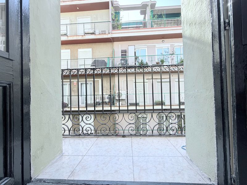 Foto 48323c96-9cea-40f1-8f35-84283da7dcfa. Àtic amb calefacció a Vila de Gràcia Barcelona