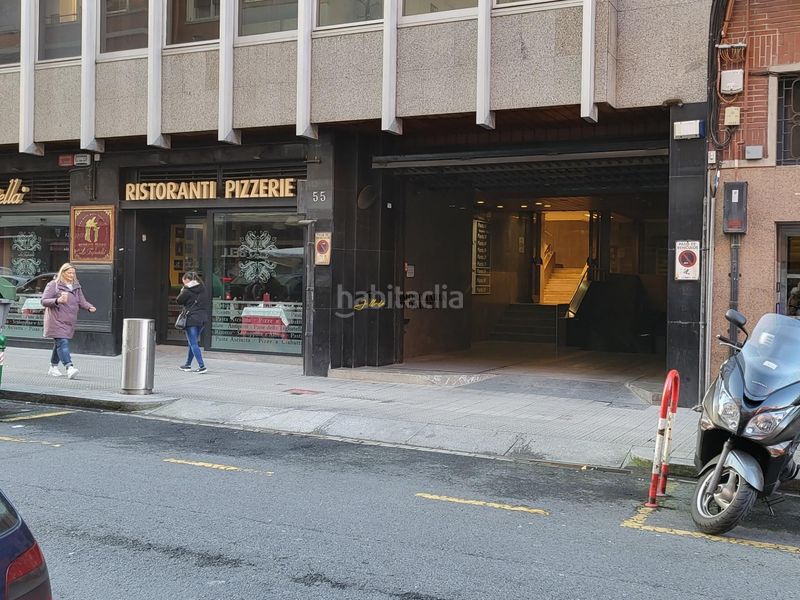 Foto a234704a-8283-4469-8769-eca6b54281d1. Oficina amb calefacció aparcament a Sabino Arana-Jesuitas Bilbao