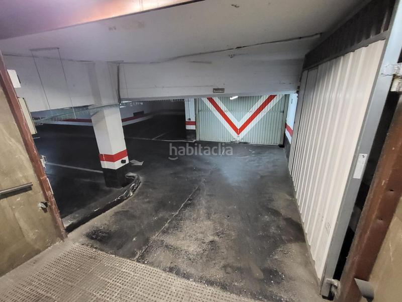 Foto 12f8760b-2b7d-4546-81a3-ce819e7d31c1. Aparcament cotxe a Sabino Arana-Jesuitas Bilbao