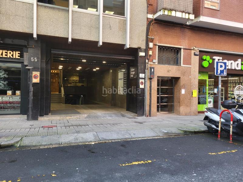 Foto 6f782f58-8103-4f63-848e-a722e919ab5e. Aparcament cotxe a Sabino Arana-Jesuitas Bilbao