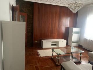 Miete Etagenwohnung in Calle juan ajuriaguerra 3. Alquiler vivienda 3 habitaciones estudiantes