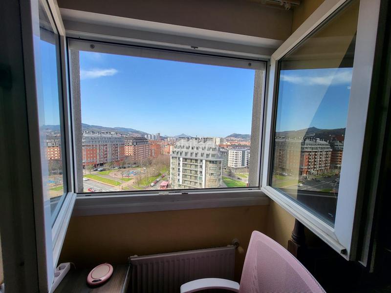 Foto f191abcb-fdde-401a-9302-f2a9298f9e86. Piso vent piso mirbilla 3 hab todo exterior en Miribilla Bilbao