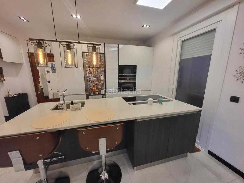 Foto b8377e09-209b-475d-86ef-a402d661ac3c. Piso apartamento lujo en avd ferrocarril en Ametzola Bilbao