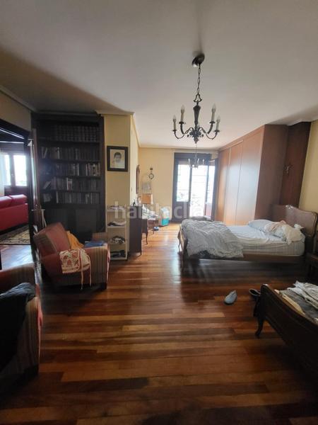 Foto 23d13ab1-1772-4654-8bbf-97cd4ee3fd85. Piso venta vivienda para segregar con terraza en Zabalburu Bilbao