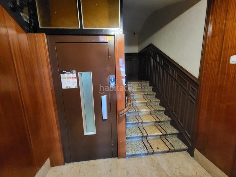 Foto 2a0e6a25-3bee-44b7-ad92-7fa2b0887a42. Piso venta vivienda para segregar con terraza en Zabalburu Bilbao