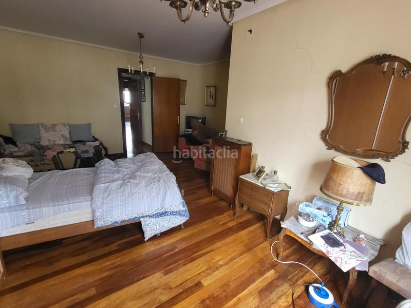 Foto 933bbe82-7021-40c0-a9fc-1f476f1ddae6. Piso venta vivienda para segregar con terraza en Zabalburu Bilbao