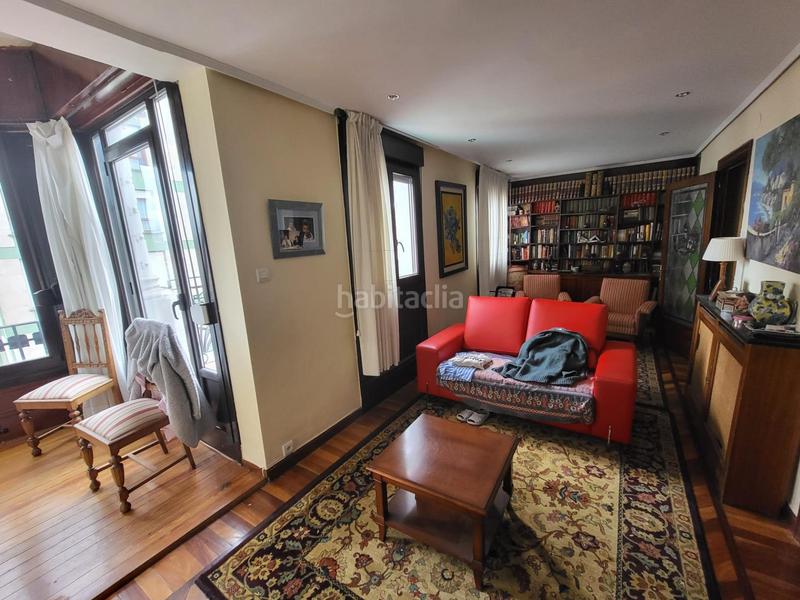 Foto cf08b32b-ba8a-4e7b-9a4f-2e7bea89e899. Piso venta vivienda para segregar con terraza en Zabalburu Bilbao