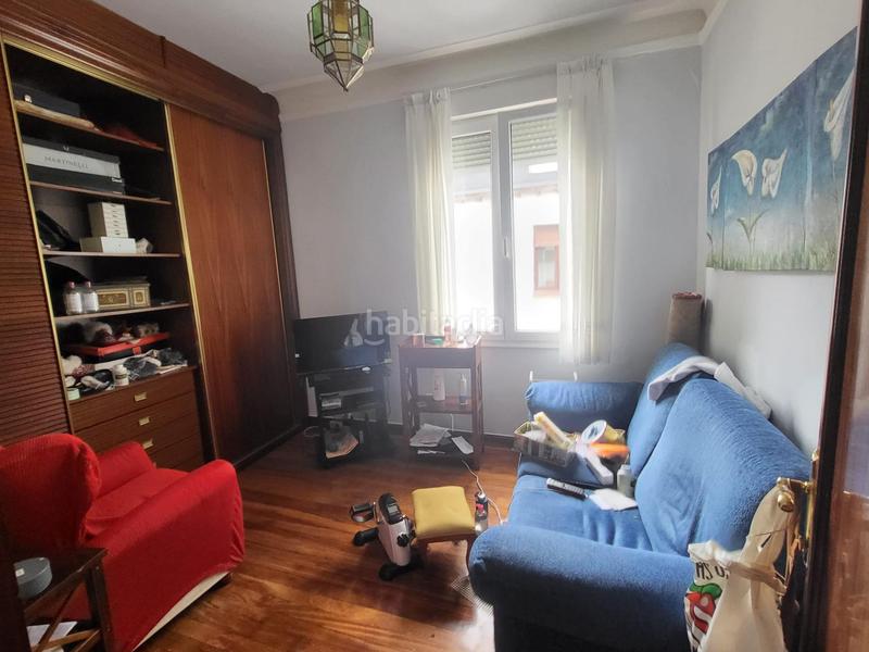 Foto d930d897-cfe7-470f-a047-8e619a6b1d7a. Piso venta vivienda para segregar con terraza en Zabalburu Bilbao