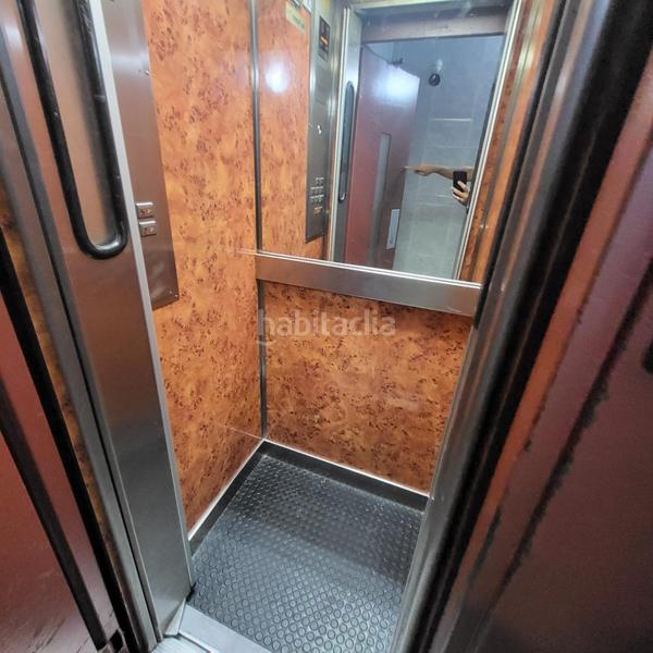 Foto 42ae79e0-3bb6-4103-91ad-9a42d9f7e0a8. Piso se vende piso exterior con ascensor mucha luz en Bilbao