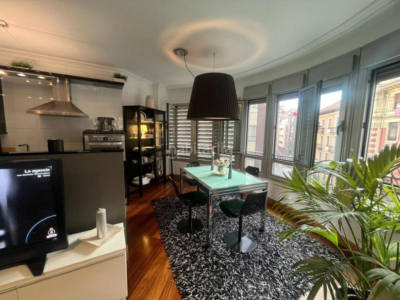 Foto 6f1a8c02-7240-4f4d-82b6-7a98db7c8213. Piso  en venta en calle costa en Zabalburu Bilbao
