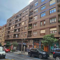 Appartamento in San Pedro de Deusto - La Ribera. Venta vivienda en el centro de deusto