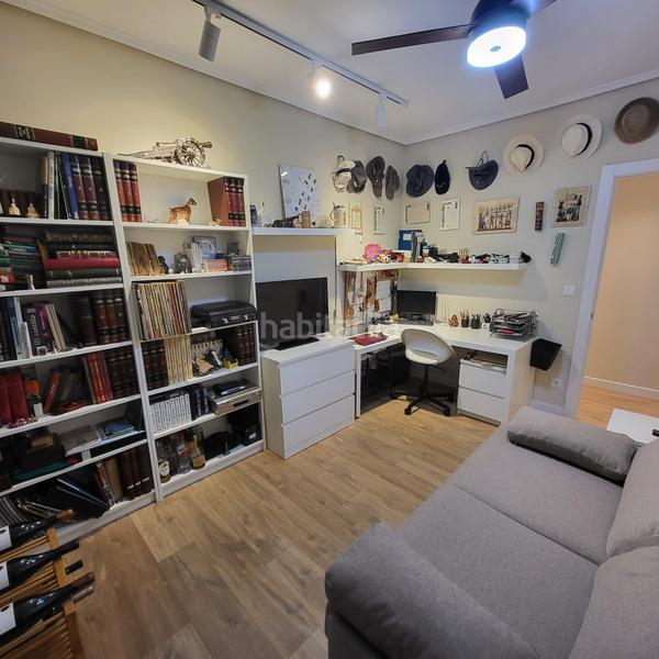 Foto 85ff2cf5-5b1a-4e60-8084-a1d1529052e6. Flat with heating parking in San Pedro de Deusto - La Ribera Bilbao