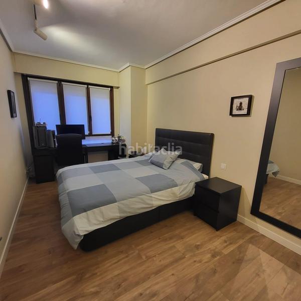 Foto 90f5c46f-b602-4832-a0a3-8478583d0633. Flat with heating parking in San Pedro de Deusto - La Ribera Bilbao