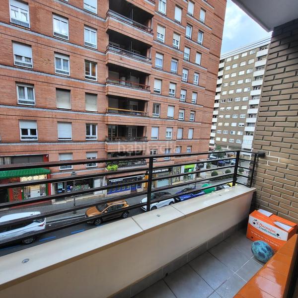 Foto c429f9de-24a5-4664-8a83-75654dc56543. Flat with heating parking in San Pedro de Deusto - La Ribera Bilbao