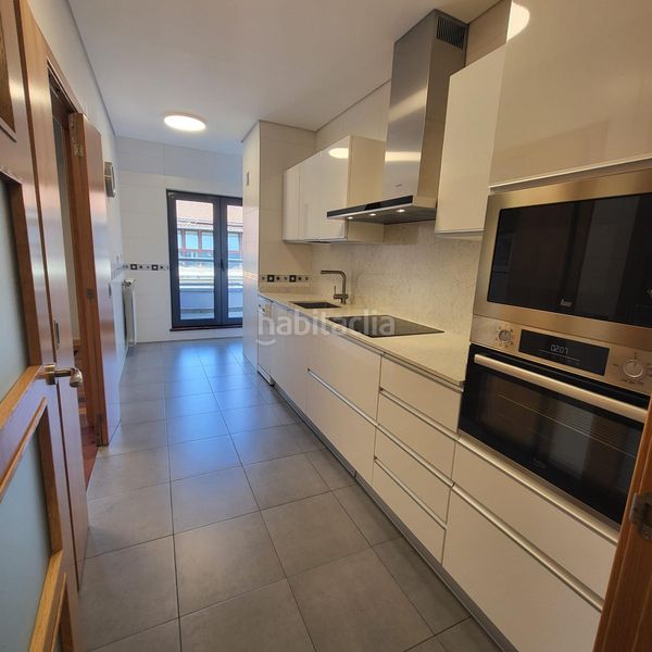 Foto 3fc4aca0-8bb9-493c-b38d-0775831d0365. Pis amb calefacció aparcament a Ametzola Bilbao