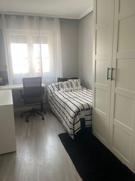 Foto 05fa0695-10ec-43a4-87b3-595749eafc15. Pis a Iralabarri Bilbao