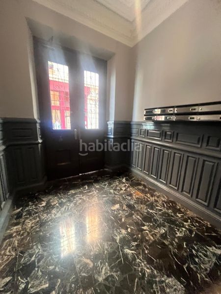 Foto 31c86cac-6e85-4aac-abf4-c27093b25098. Pis a Casco Viejo Bilbao