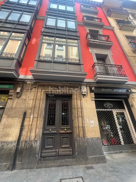 Foto e99ff09e-6e75-4d98-bf50-4a5e8666e229. Pis a Casco Viejo Bilbao