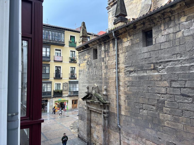 Foto a45caca7-442b-4ad0-a8e8-7854155d9ede. Lloguer pis a Casco Viejo Bilbao
