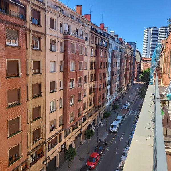 Foto 2ef3a738-d3ce-4548-a07c-6b6c57f474b0. Pis amb calefacció a Basurtu Bilbao