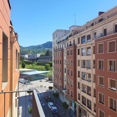 Etagenwohnung in Basurtu. Piso en venta en tellagorri