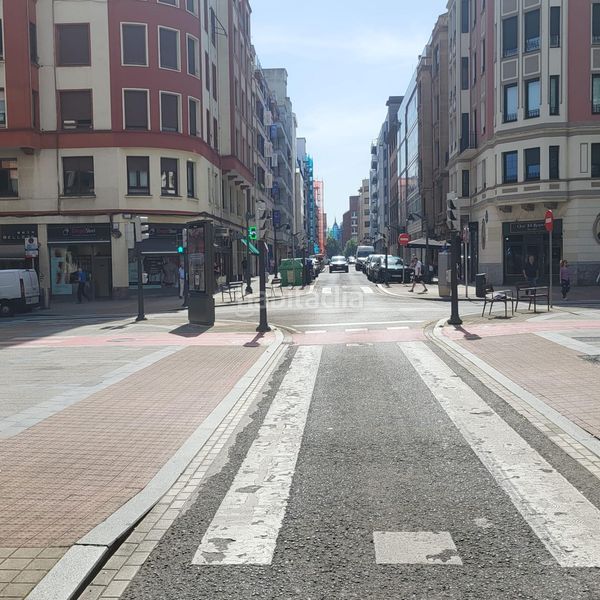 Foto de57768c-ab2d-449d-aba8-71fe8e711de5. Pis amb calefacció a Sabino Arana-Jesuitas Bilbao