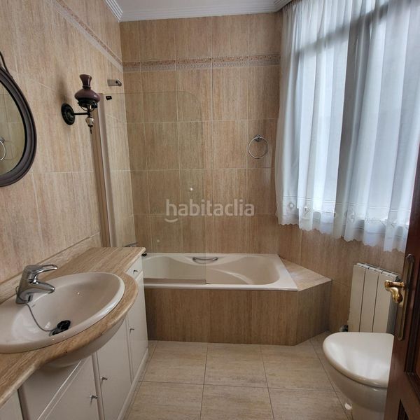 Foto a68c81b6-9c14-4680-a37f-aab54e6296e8. Pis amb calefacció a Zona Indautxu Bilbao