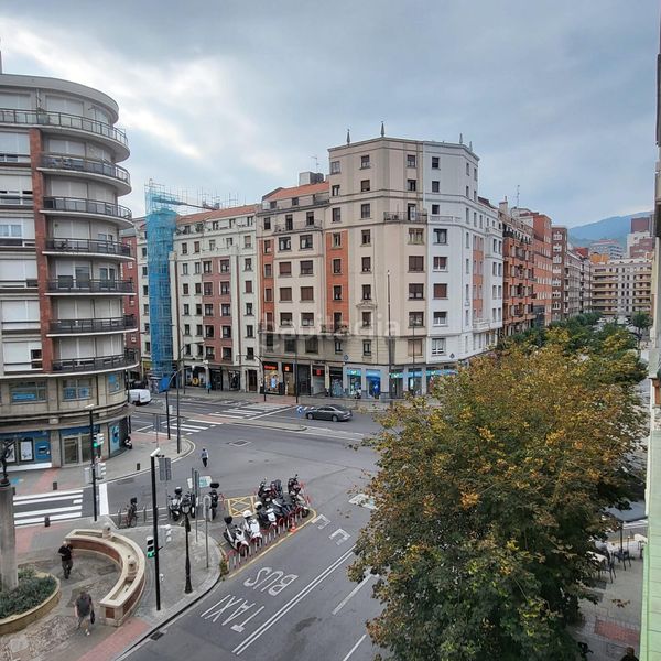 Foto 0a8f2a26-f923-4815-8b7b-15bc88219352. Pis amb calefacció a Zona Indautxu Bilbao