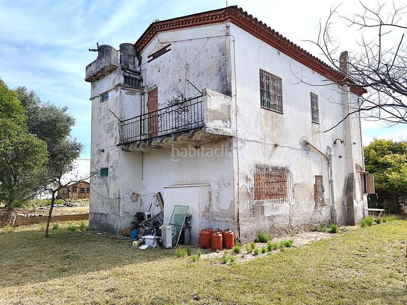 Foto abdda1d7-893d-4e59-8738-c003fc171495. House in Montgat