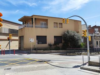 Casa  Carrer d'arno jager. Casa con 4 habitaciones con aire acondicionado
