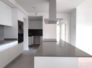 Etagenwohnung  Passatge pare claret. Piso de 90m2 a estrenar, en 2 linea de playa. parking, trastero