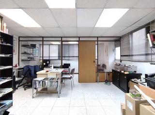 Geschäftsraum  Avinguda del turó. Local de 90m2, ideal para oficinas.