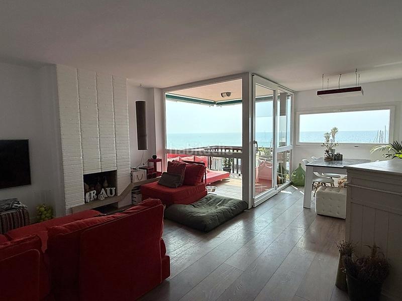 Foto 8742573d-72cd-4ee3-8dc4-6e5f8c104ba8. Attico con camino riscaldamento parcheggio piscina in Sant Andreu de Llavaneres