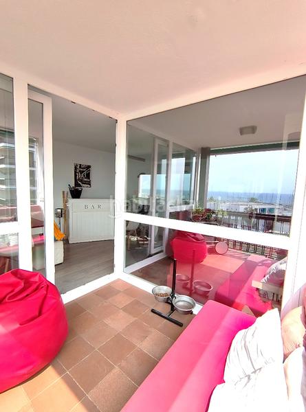 Foto e9bd190b-e583-46e4-a7d2-32f401c17d4d. Attico con camino riscaldamento parcheggio piscina in Sant Andreu de Llavaneres